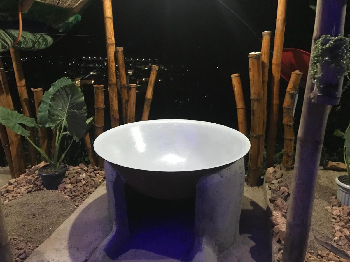 Bayview Coron Kawa Resort Екстер'єр фото